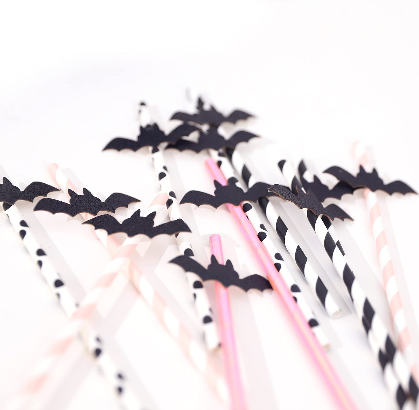 VAVAYAO Halloween Decorative Straws - Halloween Paper Straws,Pink Halloween Ornaments, Halloween Bat Ornaments. Bat Party Straws. Black Glitter Bat Decorative Paper Straws, Glitter Straws, 12 pcs.